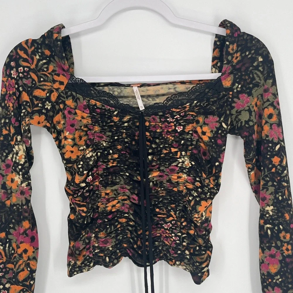 Free People Floral Ruched‎ Crop Top XS Black Long Sleeve Boho Coquette